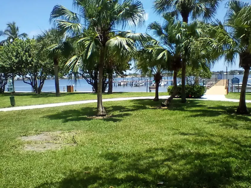 JUPITER WATERFRONT GEM!!!!! On  the historic Loxahatchee River. - Image 1