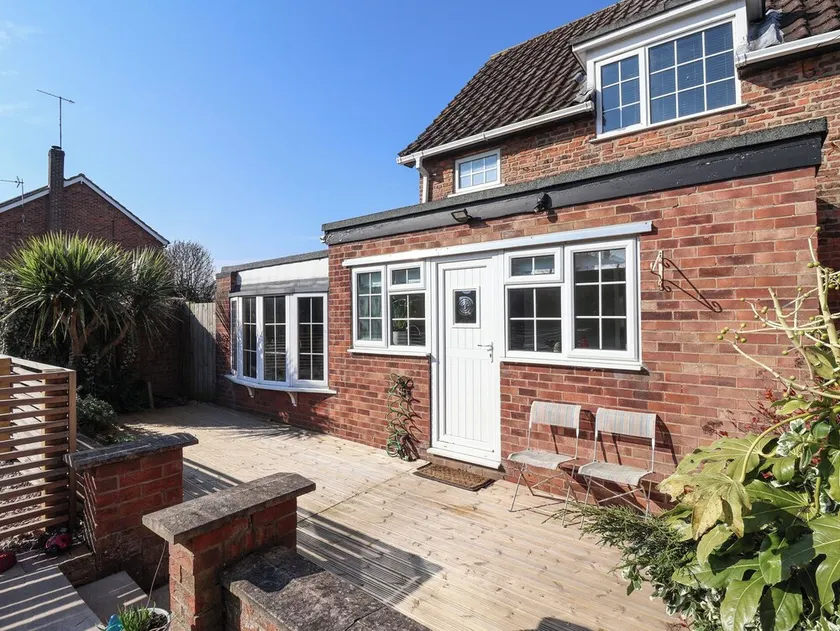 Rose Cottage - Image 1