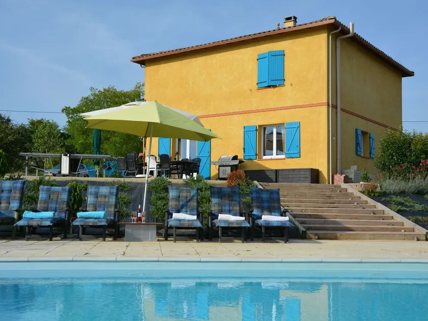 Haus in Piquecos mit Pool und Garten - Image 1