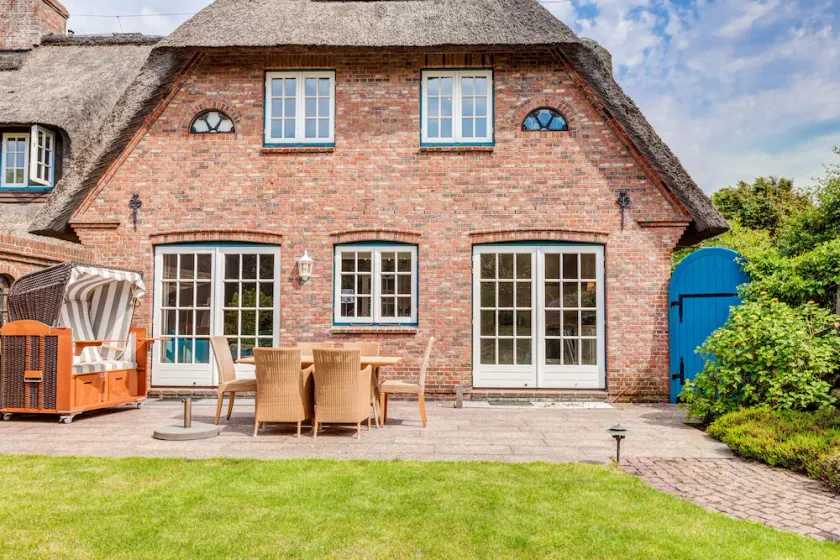 Exclusive thatched-roof house part Bahnhofstr. 24 B in Keitum for up to 6 persons - Image 1