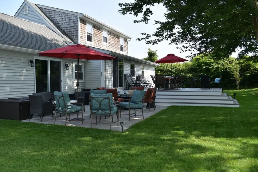 Large 5 Bed Central AC Scarborough House: Wetbar, Bikes, Kayaks & Backyard Oasis - Image 1