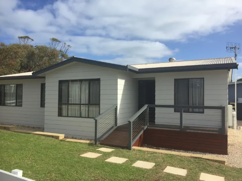 Ikumi - Port Elliot Beach House - Image 1