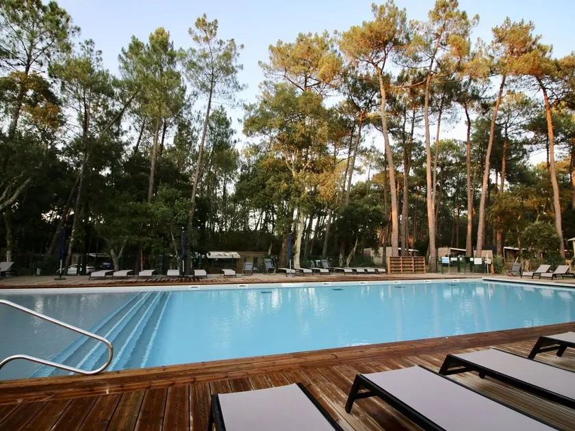 Agréable appartement dans une maison de vacances avec piscine, climatisation, WIFI, TV, terrasse - Image 1