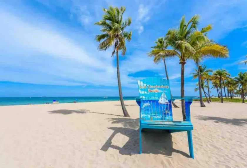 Fort Lauderdale Harbourside Flats#3 - Centrally Located! - Image 1