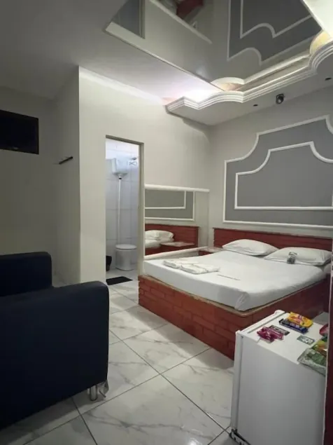Motel Fascinação - Image 1