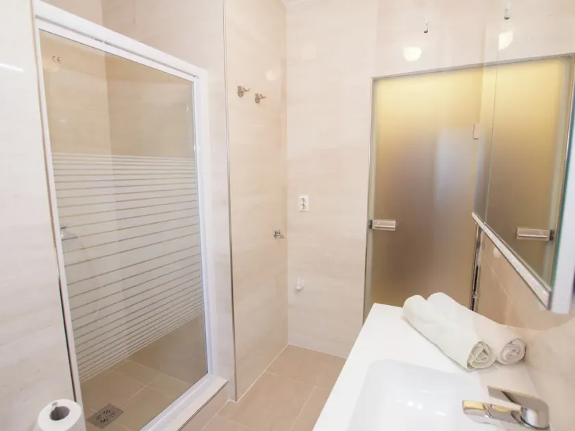 Modern Apartment in Slatine with Terrace - Image 1