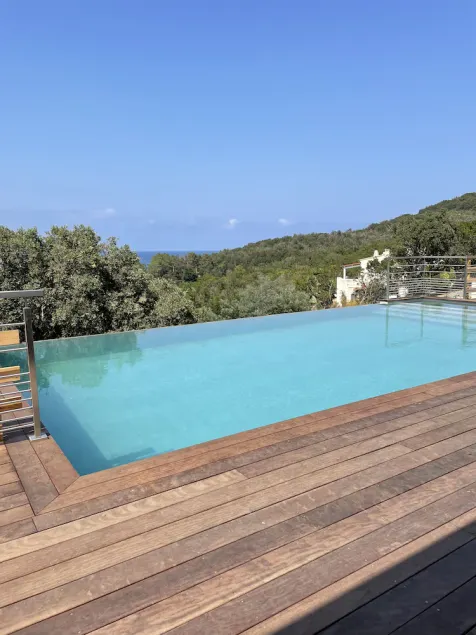 New villa with large heated pool and sea view - Image 1