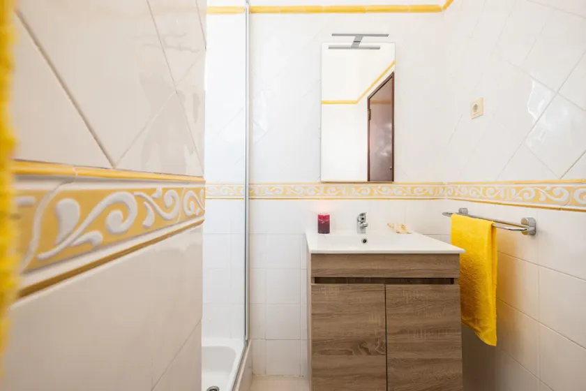 Villa with heatable pool & sea view, Albufeira - Image 1
