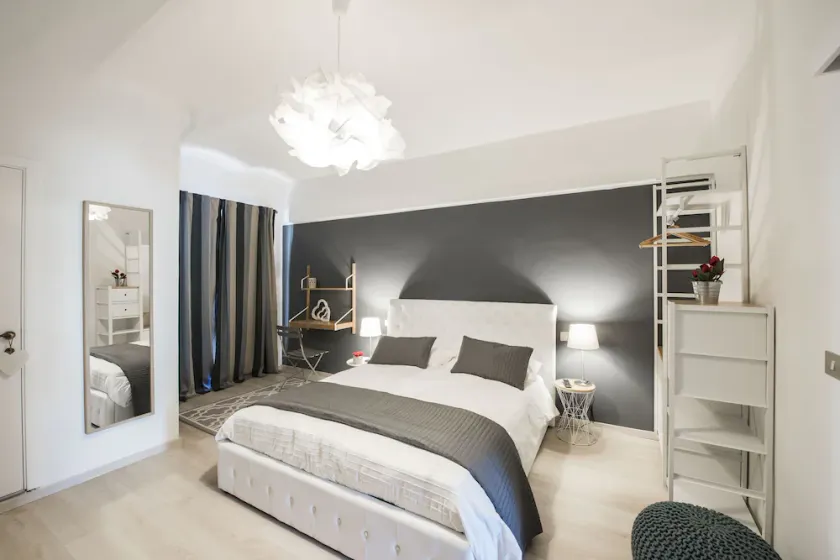 101 Via Esino (Wohnung mit einem Schlafzimmer) - Image 1