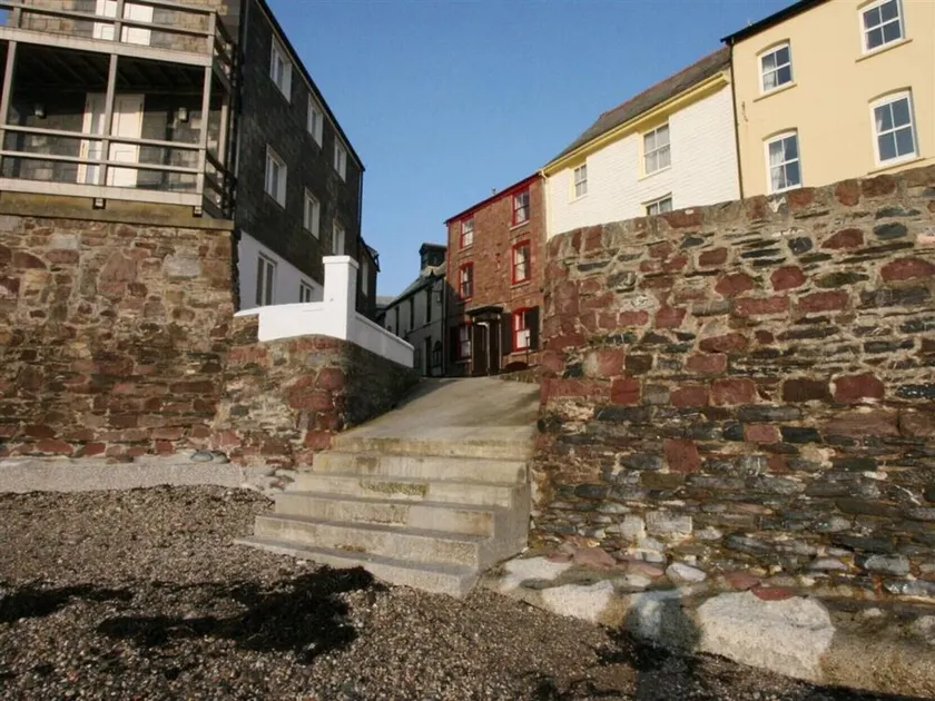 Eventide - Three Bedroom Cottage, Sleeps 5 - Image 1