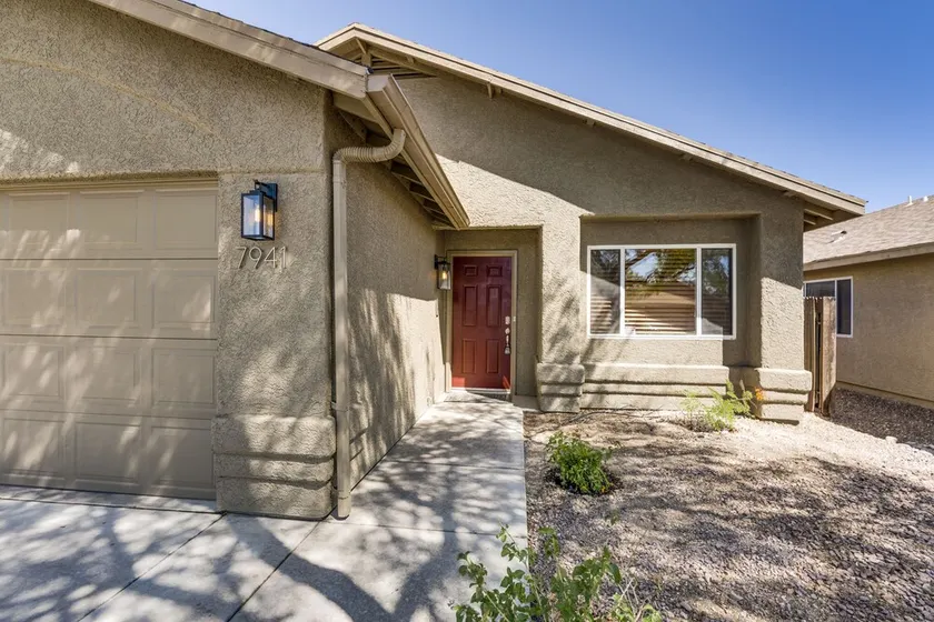 Rustic Mid Century Modern home in the suburbs-small pets welcome - Image 1