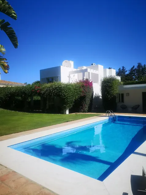 Casa Julieta - una grande villa di famiglia in Sotogrande soleggiata e sicura - Image 1