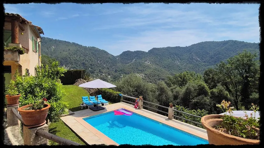 Villa de 3 chambres avec magnifique vue sur les montagnes proche de Nice/Monaco - Image 1