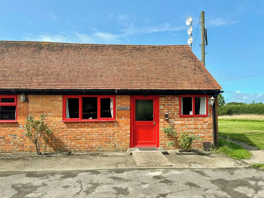 Tarrant Cottage -14557 - Image 1
