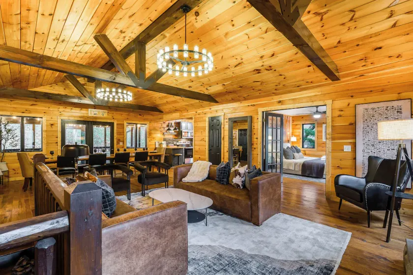 6BR Luxe Log Retreat | Hot Tub, Forest-Backed, Resort Access - Image 1