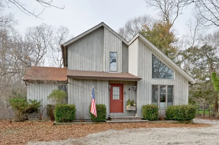 Hamptons Beach House - Image 1