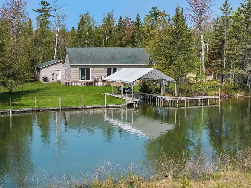 Waterfront Cottage with Covered Boat Slip - Image 1