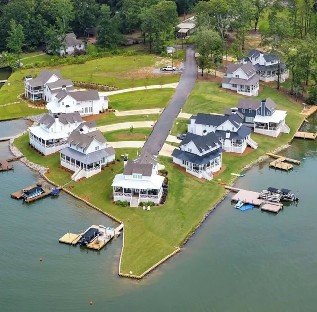Lake Happy - Image 1