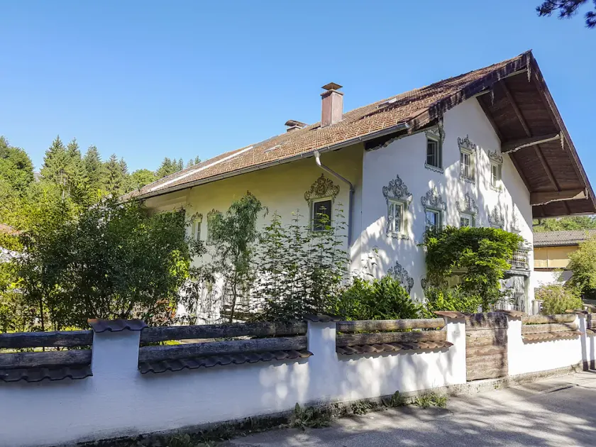 Vacaciones exclusivas en el edificio histórico de Chiemgau - Image 1