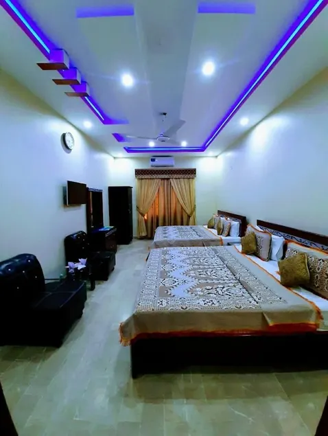 Galaxy Inn Guest House - Image 1
