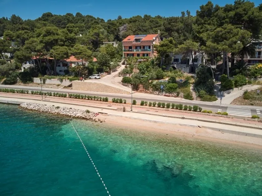 Apartment in Mali Lošinj with Seaview, Balcony, Air condition, WIFI (4896-4) - Image 1