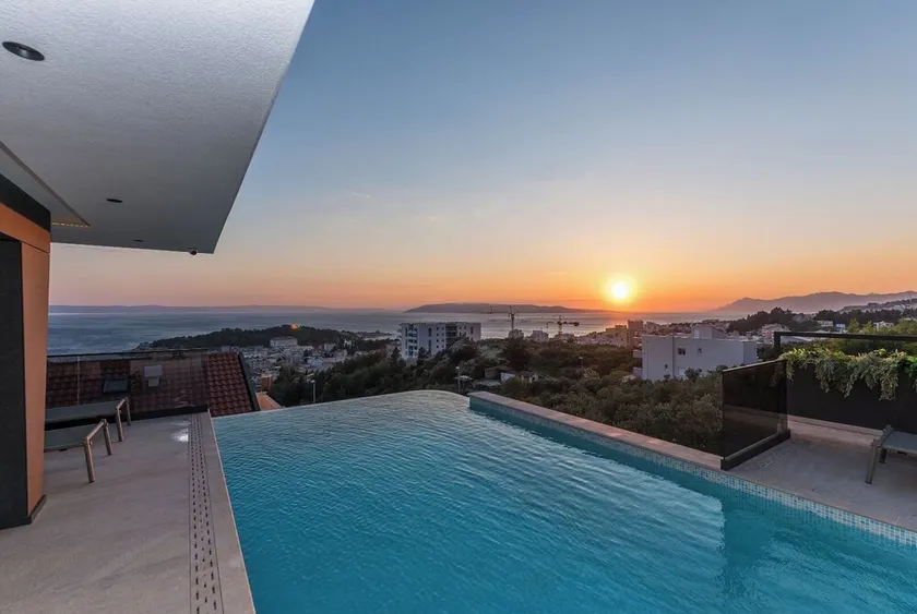  Villa Aurelia 1 -Luxury villa above Makarska center - Image 1