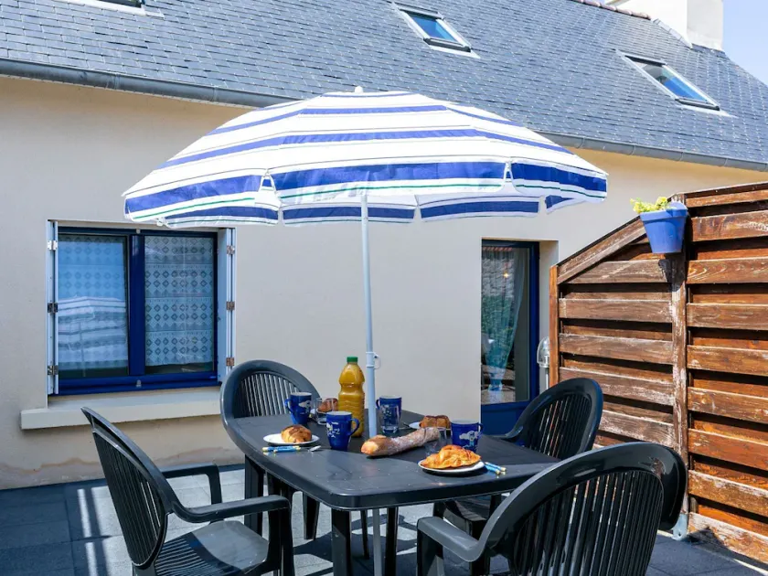 Holiday Home Ty Channed by Interhome - Image 1