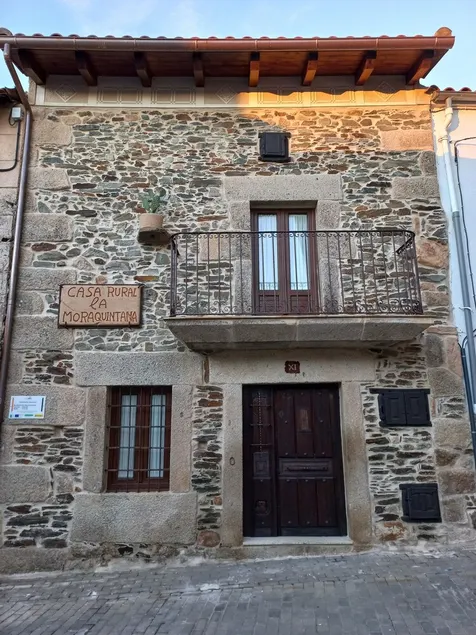 Acogedora Casa Rural La Moraquintana Ideal Familias - Image 1