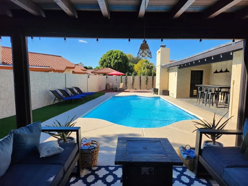 Spacious Mesa Oasis with FREE Heated POOL - Image 1