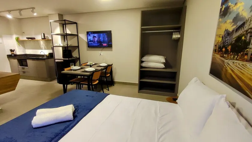 Airport Residence - Image 1