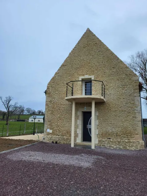 Gîtes with spa in the heart of nature, 10 minutes from the beach - Image 1