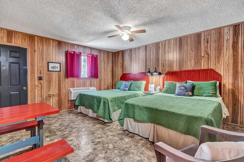 Crappie Cabin - Room 5 - Image 1