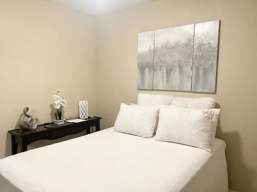 Clearwater’s gem, PRV GUEST SUITE 9 MINUTES FROM THE BEACH - Image 1