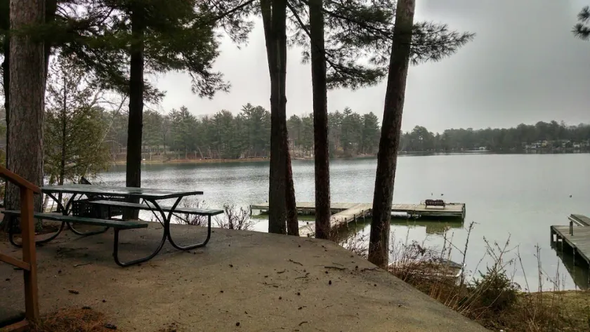 Lakeside Cabin Retreat on Waupaca's Chain O'Lakes #2 - Image 1