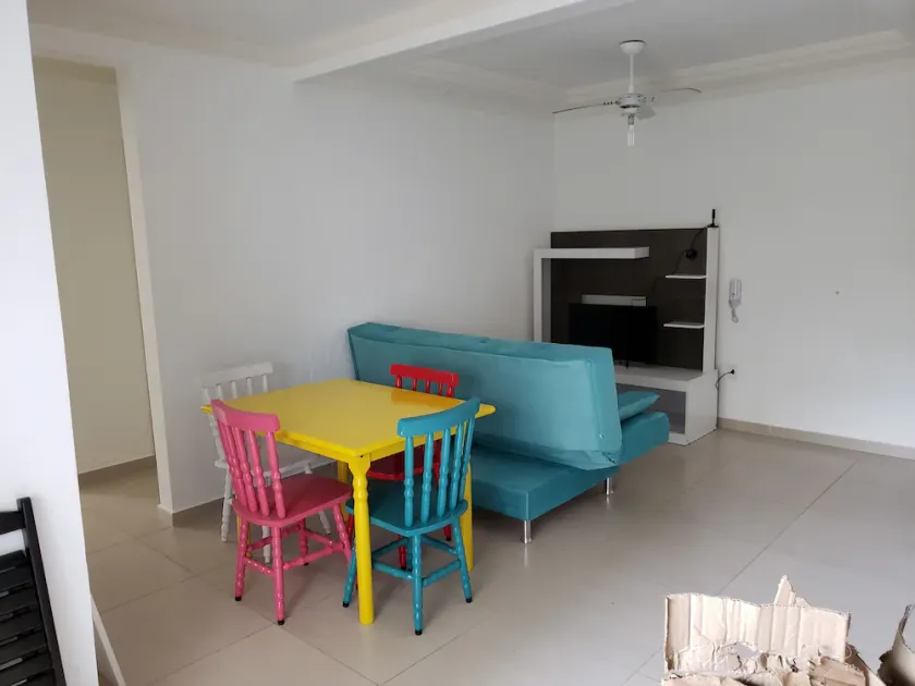 English, 2 bedrooms, 500 meters from the beach and close to Rua das Gaivotas. - Image 1