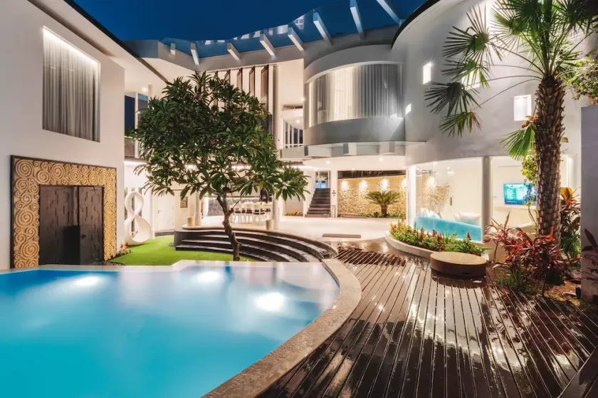 Captivating Villa in the heart of Seminyak - Image 1