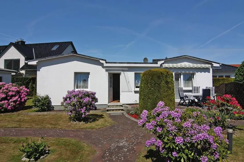 Cottages by the Pond, Zinnowitz - Image 1