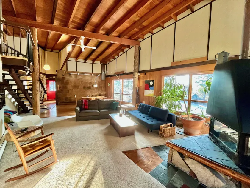 Lake cabin - Image 1
