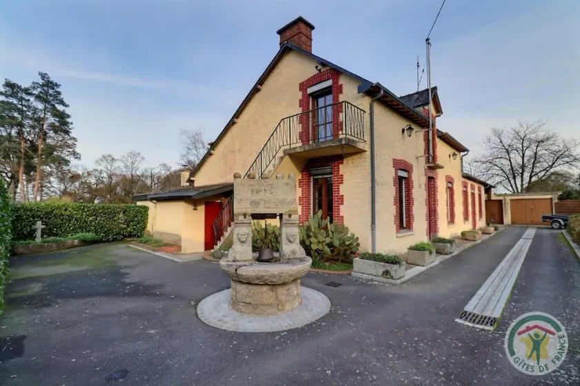 Les trois etangs - Image 1