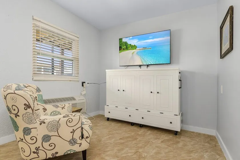 1-Bedroom Condo with Waterview Patio Starfish - Welcome to our newly renovated one-bedroom condo! - Image 1
