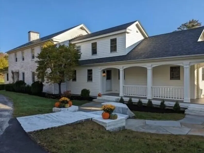 Winterbrook House: A Jewel in Manchester Village. 15 min to Skiing & Equestrian - Image 1