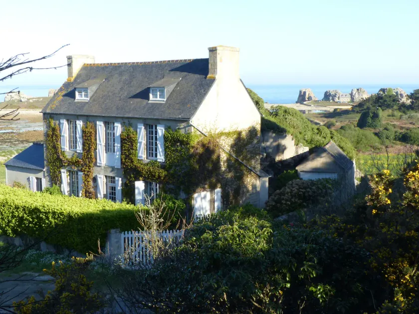 Grande maison en bord de mer, magnifique panorama - Image 1