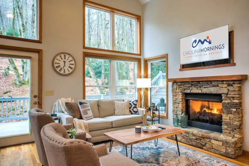 Pet-Friendly Mt. Retreat w/ Fire Pit + Biltmore Pass | 48 Min to Asheville - Image 1