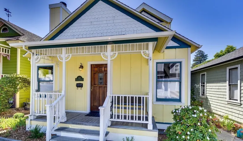 Victorian Dollhouse - Pacific Grove House - Close to Beach - Image 1