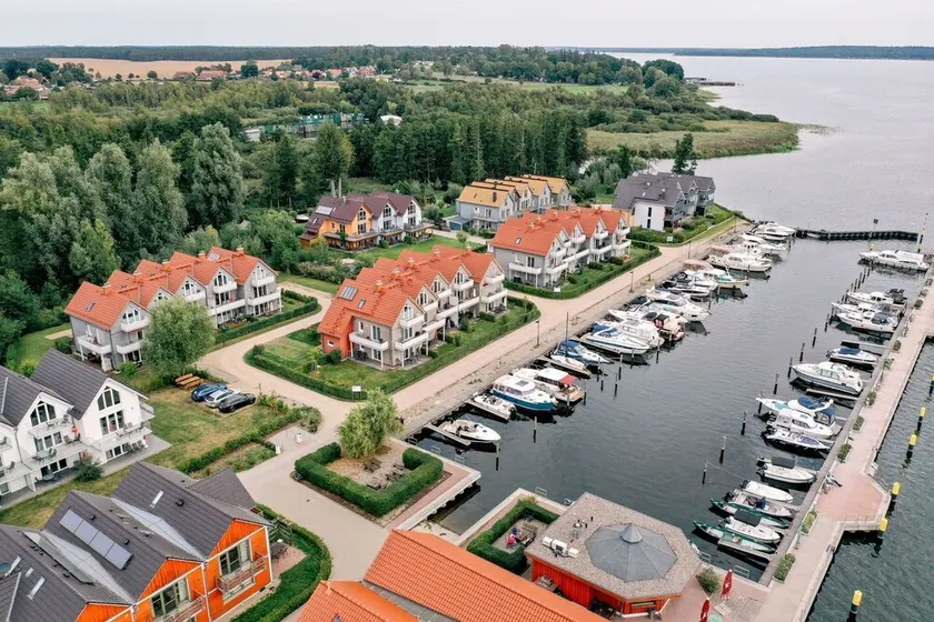 Panorama maisonette at the marina (house 6, no. 43) Parking lot directly at the house - - Image 1