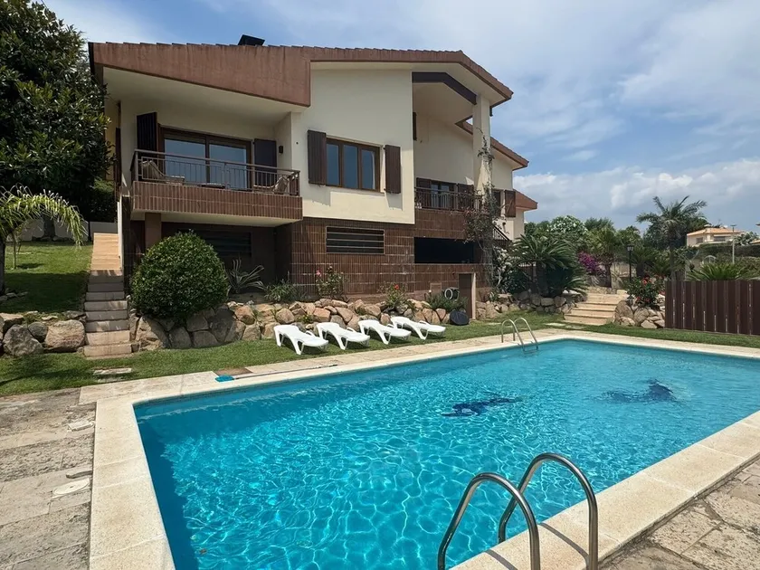 Villa entièrement équipée avec terrasse, piscine et barbecue | Vue jardin | Avec animaux autorisés - Image 1