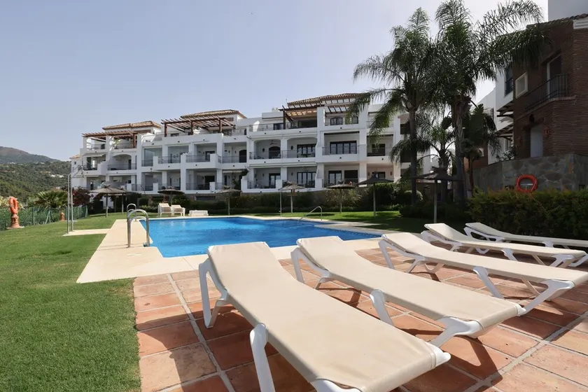 Appartement '2 Bed-rooms with A View' avec vue sur mer, Wi-Fi et climatisation - Image 1