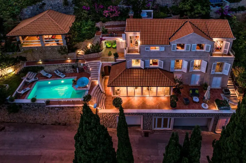 Luxury Beachfront Villa Dubrovnik Palace - Pool, Sauna and Gym - Image 1