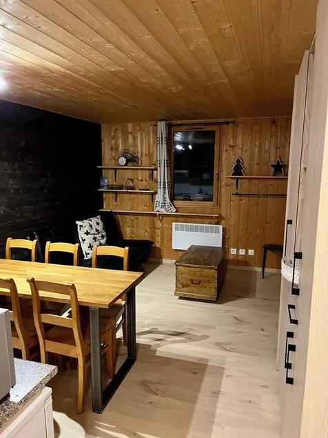 Apartment in the Sybelles ski area, in Saint Jean d 'Arves - Image 1