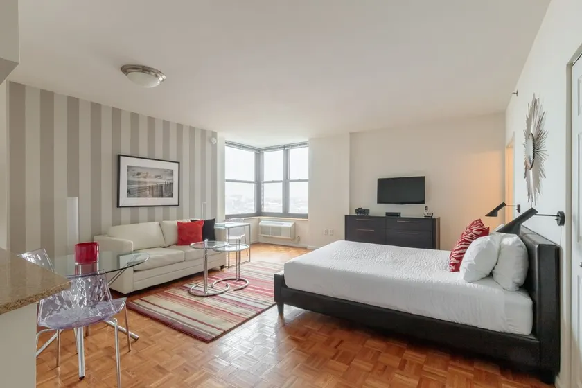 Studio in the Heart of Downtown Jersey City - Image 1